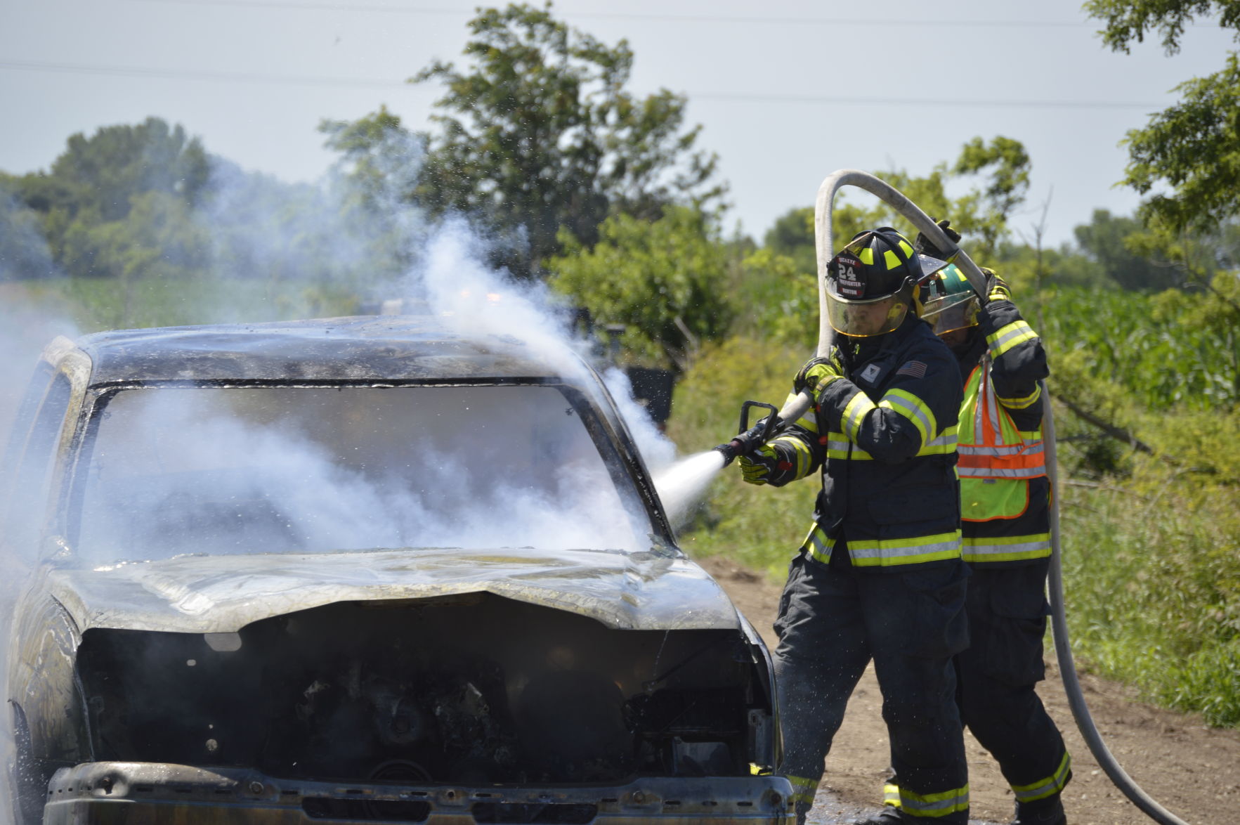 Wed. Car Fire (36).JPG